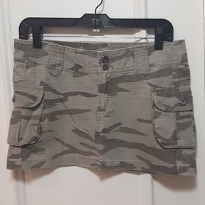 🛍️ camo mini skirt